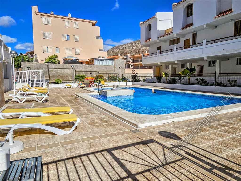 1 soveværelse Lejlighed til salg i Los Cristianos med swimmingpool - € 239.000 (Ref: 9508107)
