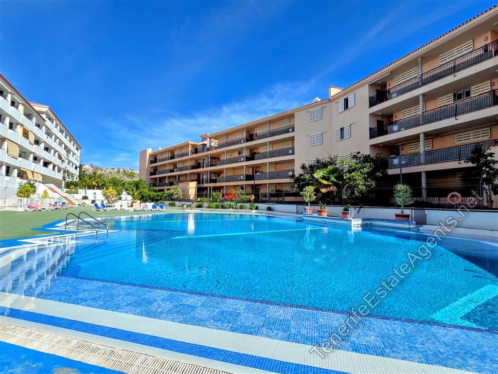 1 soveværelse Lejlighed til salg i Los Cristianos med swimmingpool - € 235.000 (Ref: 9525960)