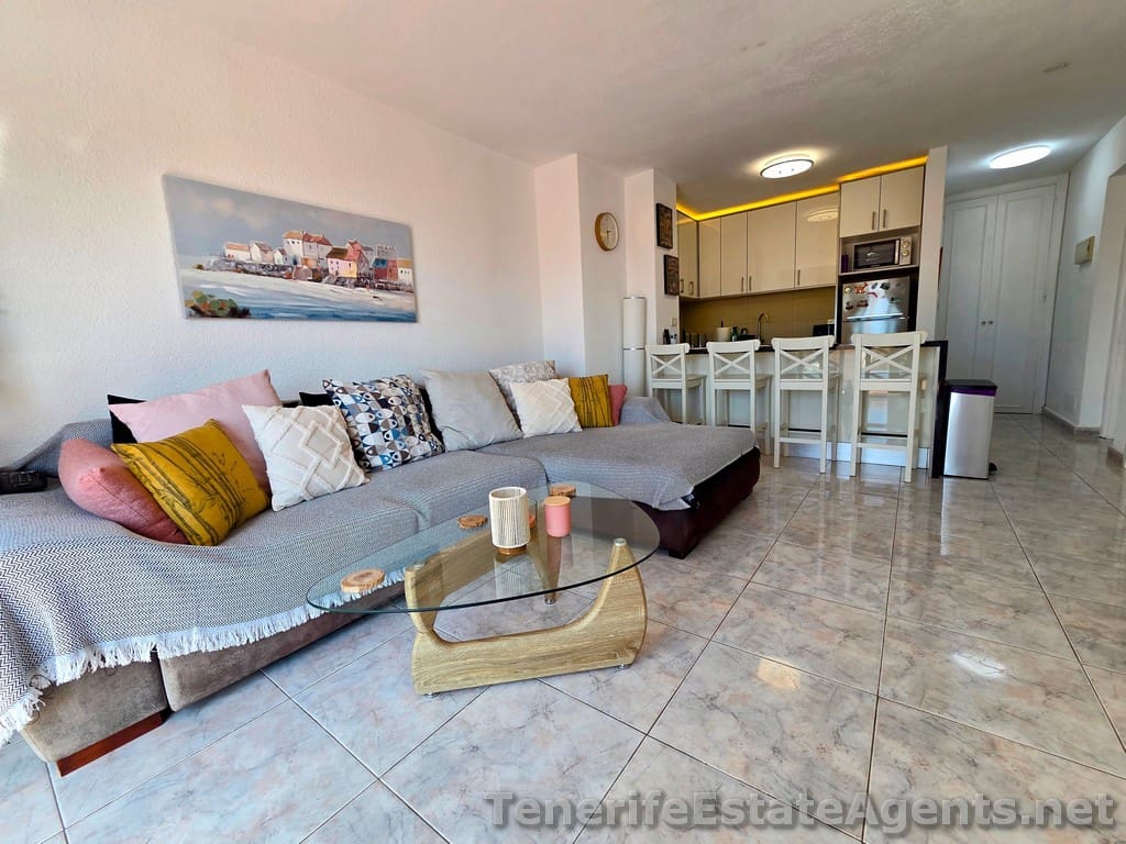 2 quarto Apartamento para venda em Los Cristianos com piscina - 439 950 € (Ref: 9636246)