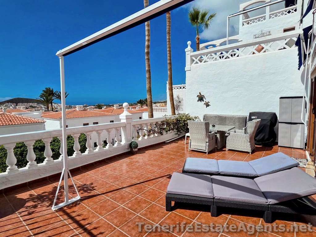 2 quarto Apartamento para venda em Los Cristianos com piscina - 439 950 € (Ref: 9636246)