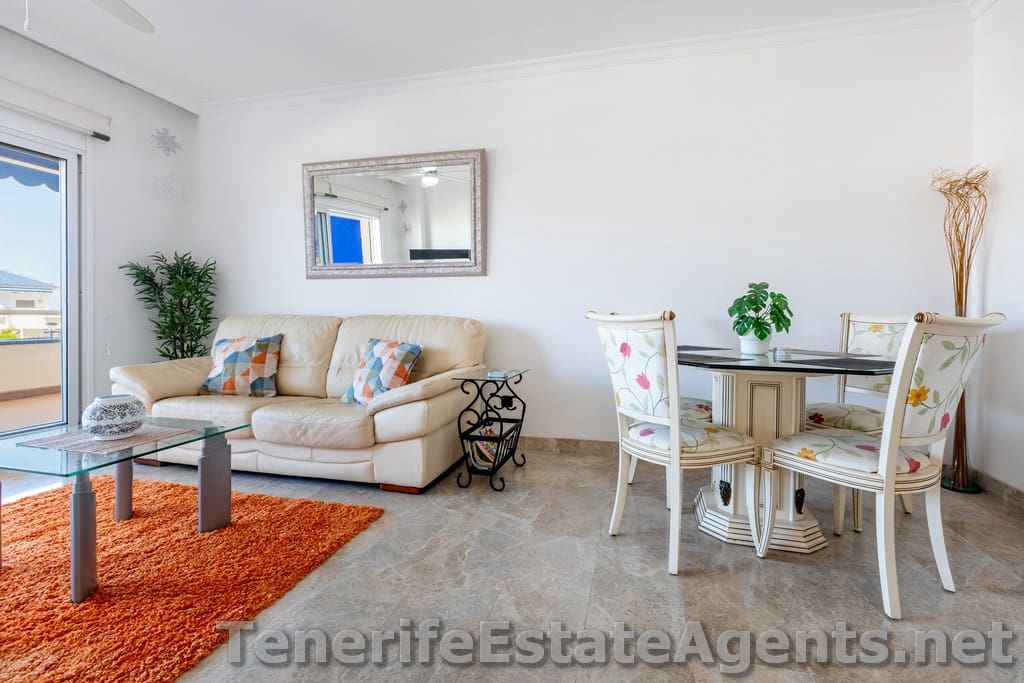 2 bedroom Apartment for sale in Los Cristianos with pool - € 459,950 (Ref: 9861410)