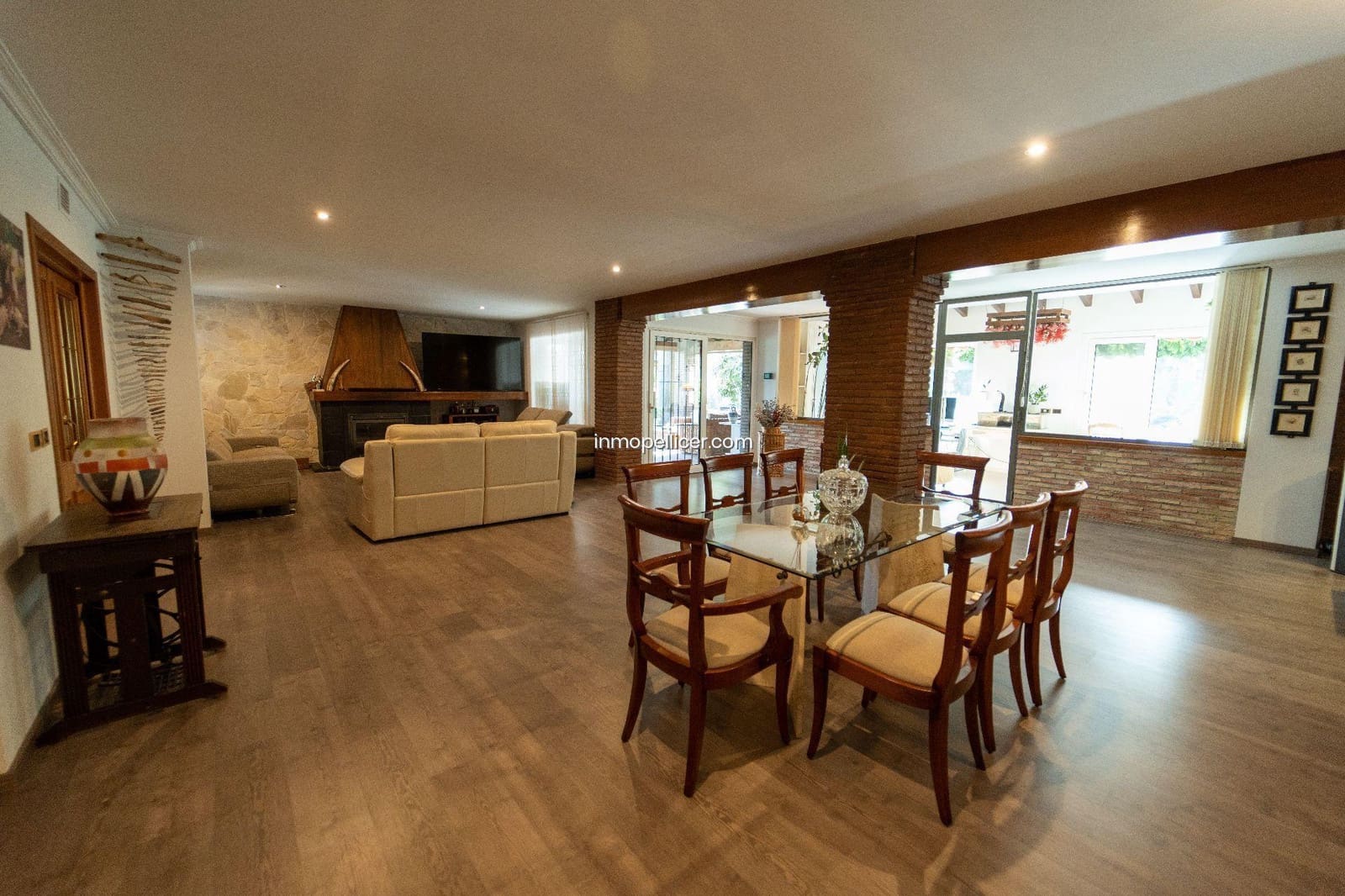 5 soveværelse Villa til salg i Alfaz del Pi / L'Alfas del Pi med swimmingpool garage - € 2.900.000 (Ref: 8184288)