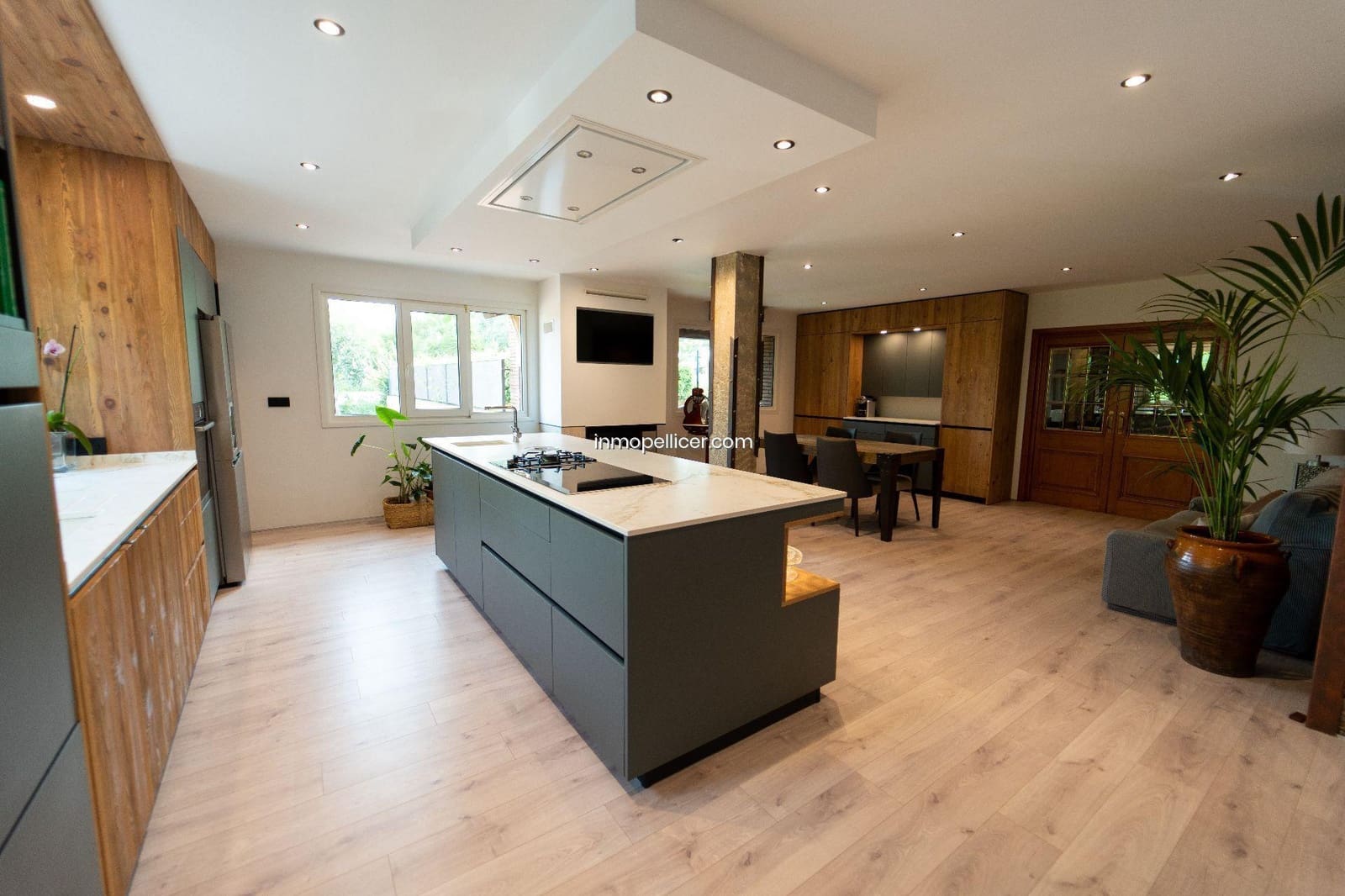 5 soveværelse Villa til salg i Alfaz del Pi / L'Alfas del Pi med swimmingpool garage - € 2.900.000 (Ref: 8184288)