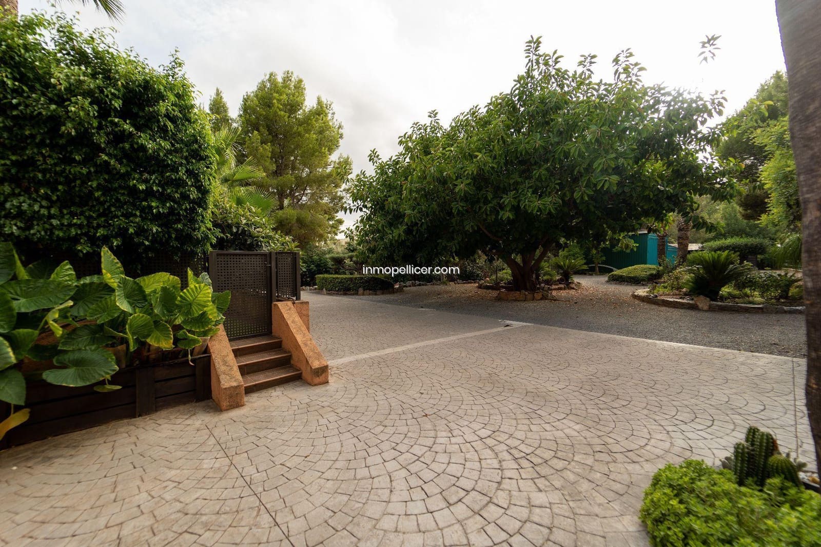 5 soveværelse Villa til salg i Alfaz del Pi / L'Alfas del Pi med swimmingpool garage - € 2.900.000 (Ref: 8184288)