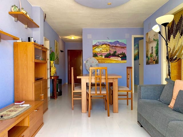 Ático de 2 habitaciones en Poniente, Benidorm en alquiler - 850 € (Ref: 8428846)