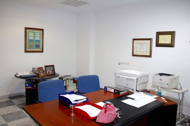 Comercial para venda em Poniente, Benidorm - 395 000 € (Ref: 8479498)