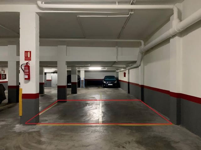 Garagem para venda em Poniente, Benidorm - 32 000 € (Ref: 8702633)