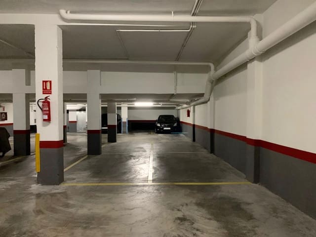 Garagem para venda em Poniente, Benidorm - 32 000 € (Ref: 8702633)