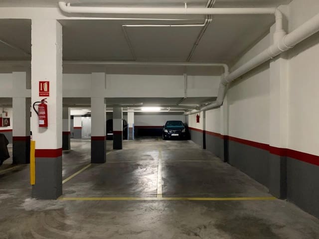 Garagem para venda em Poniente, Benidorm - 32 000 € (Ref: 8702633)