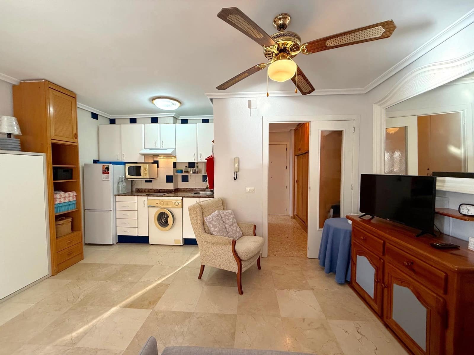 Studio for sale in Benidorm - € 179,000 (Ref: 9502466)