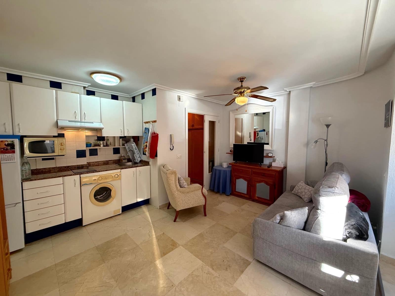 Studio for sale in Benidorm - € 179,000 (Ref: 9502466)