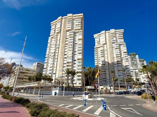 3 bedroom Apartment for sale in Playa Poniente, Benidorm with pool - € 585,000 (Ref: 9639544)