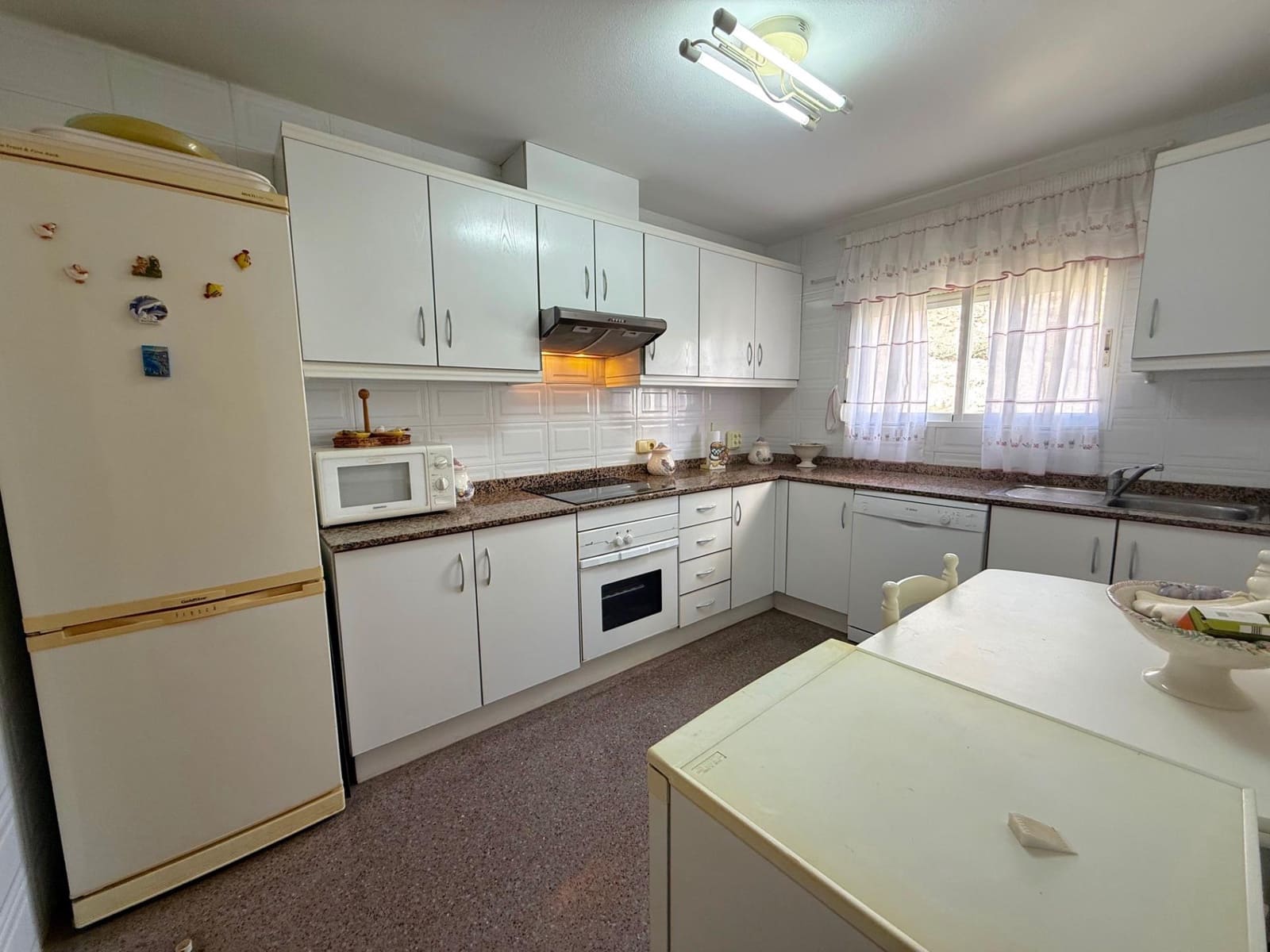 3 soverom Leilighet til salgs i Benidorm med svømmebasseng - € 585 000 (Ref: 9639544)