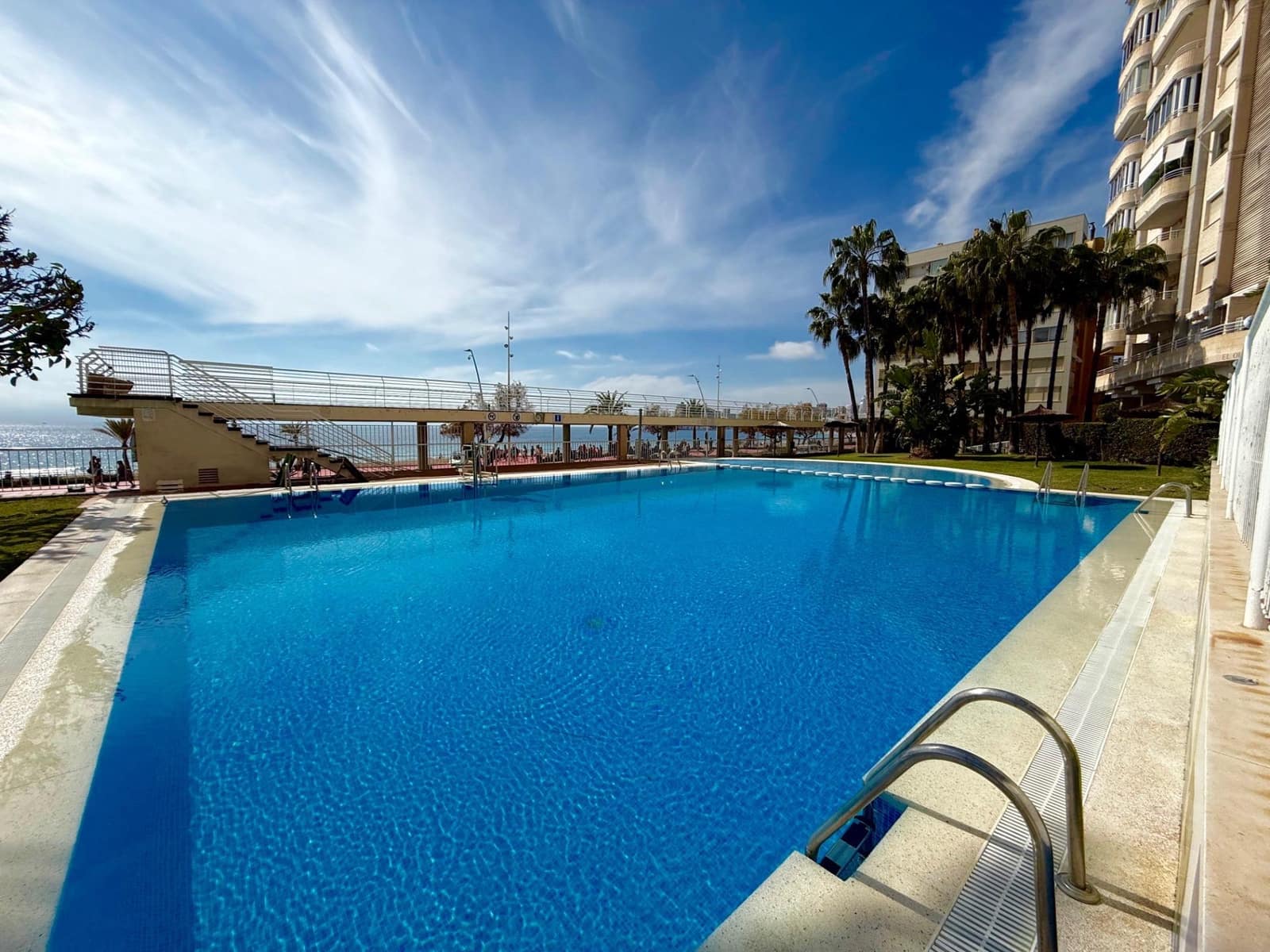 3 soverom Leilighet til salgs i Benidorm med svømmebasseng - € 585 000 (Ref: 9639544)