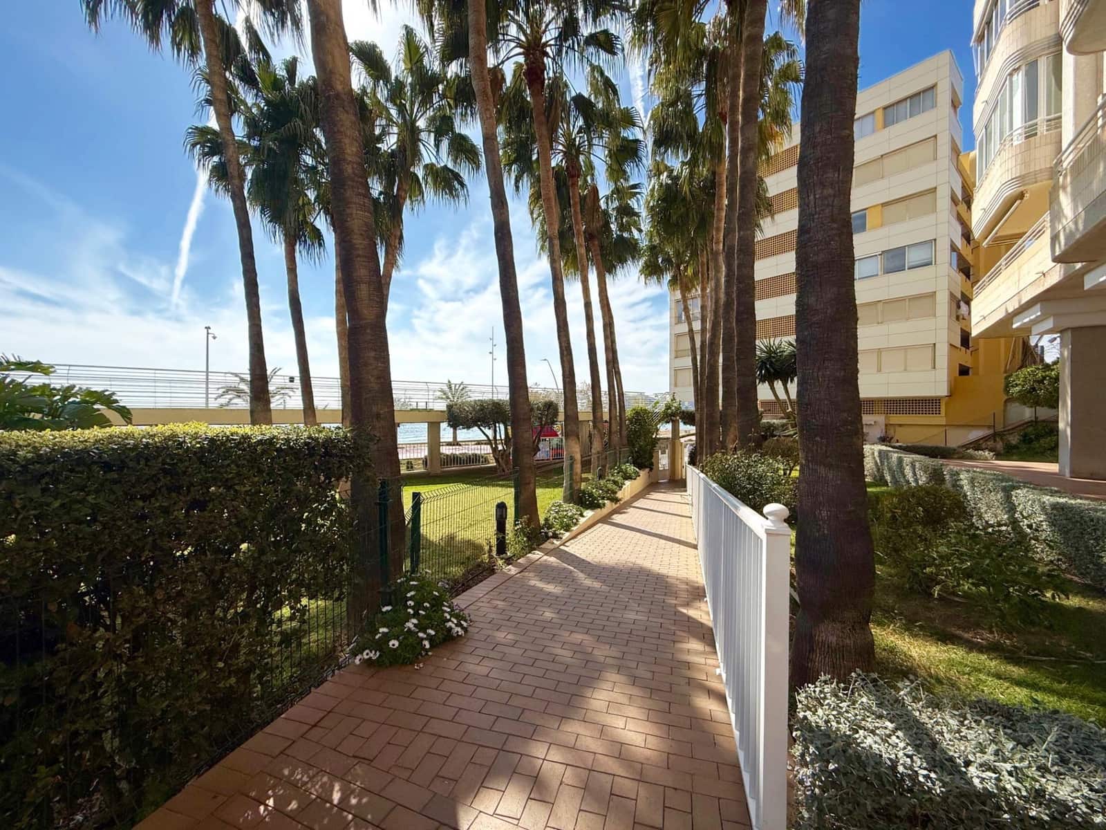 3 soverom Leilighet til salgs i Benidorm med svømmebasseng - € 585 000 (Ref: 9639544)