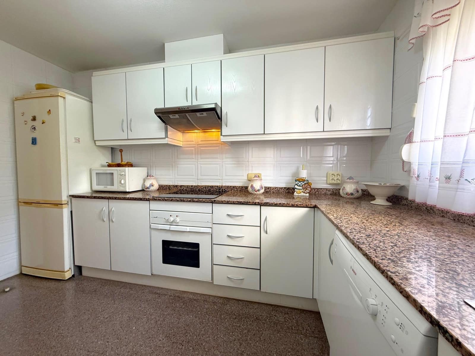 3 soverom Leilighet til salgs i Benidorm med svømmebasseng - € 585 000 (Ref: 9639544)