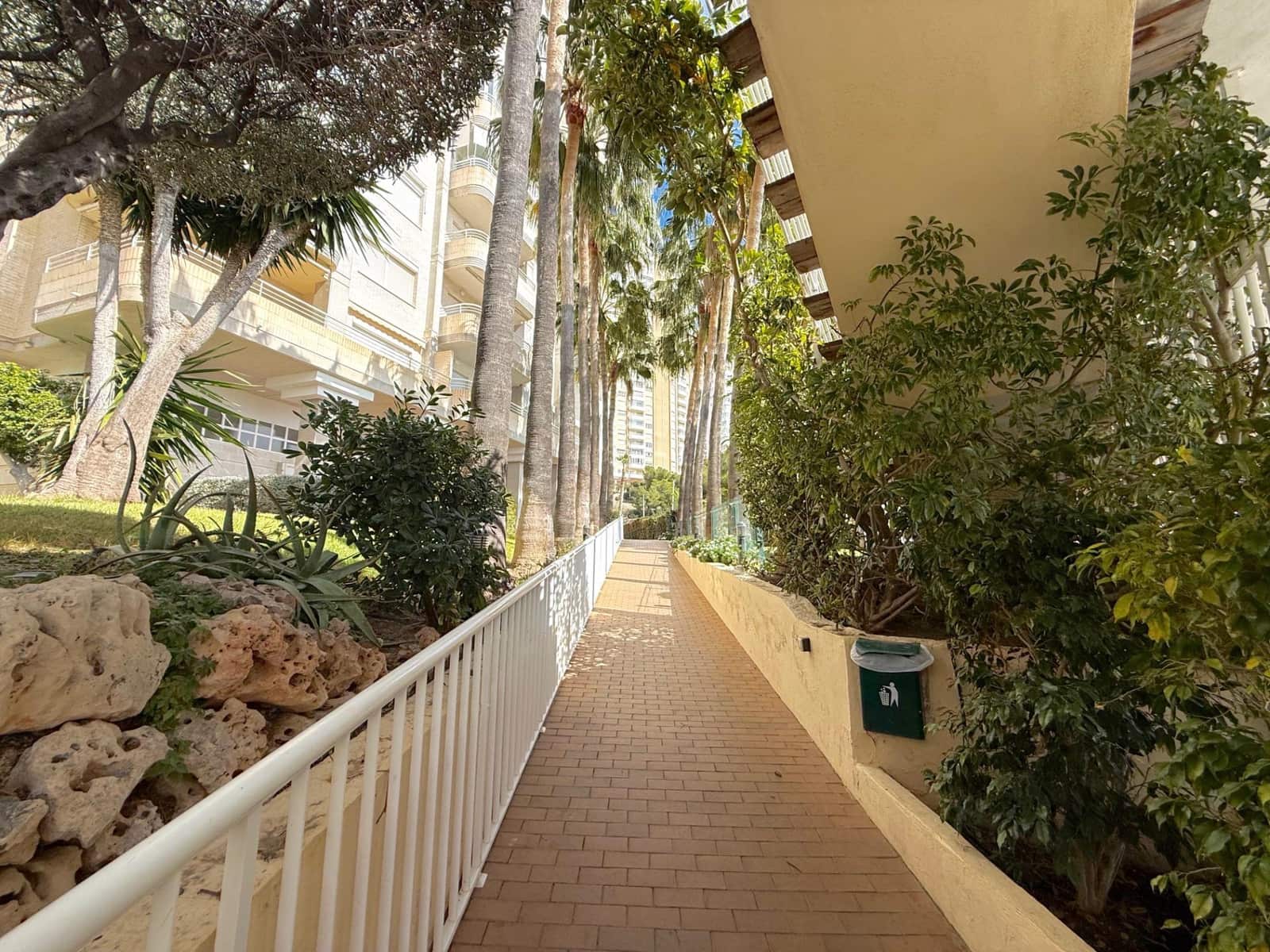 3 soverom Leilighet til salgs i Benidorm med svømmebasseng - € 585 000 (Ref: 9639544)