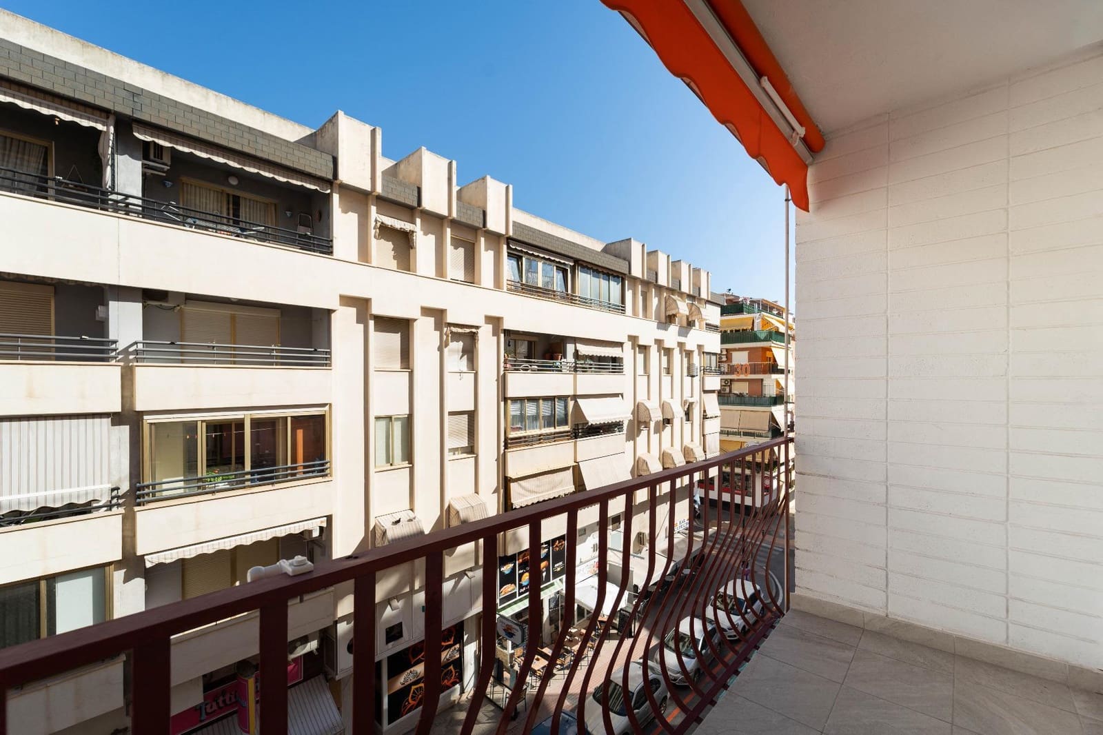 Piso de 3 habitaciones en Benidorm en venta - 250.000 € (Ref: 9784991)