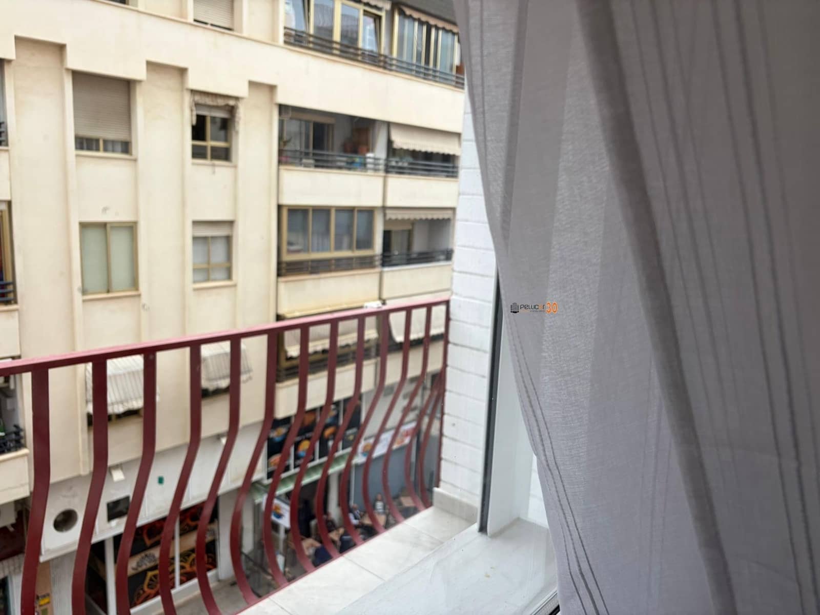 Piso de 3 habitaciones en Benidorm en venta - 250.000 € (Ref: 9784991)