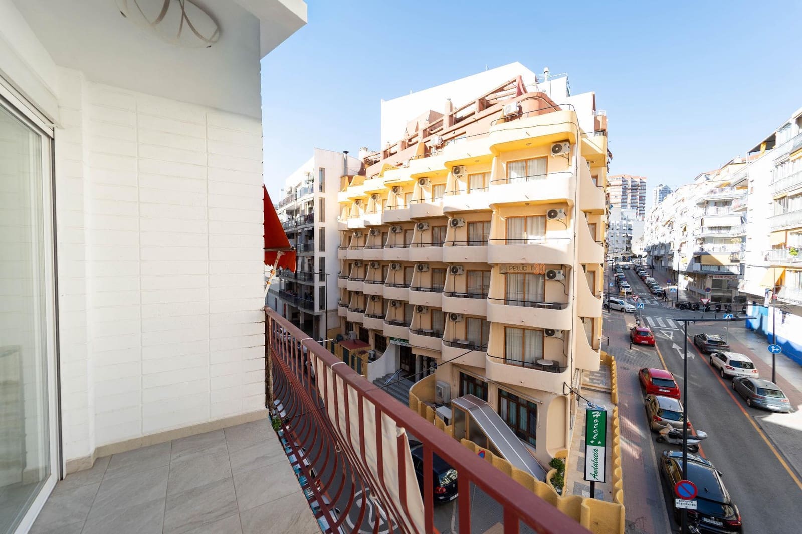 Piso de 3 habitaciones en Benidorm en venta - 250.000 € (Ref: 9784991)