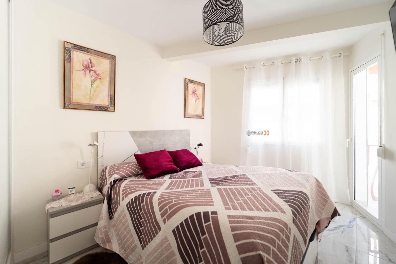 Piso de 3 habitaciones en Benidorm en venta - 250.000 € (Ref: 9784991)