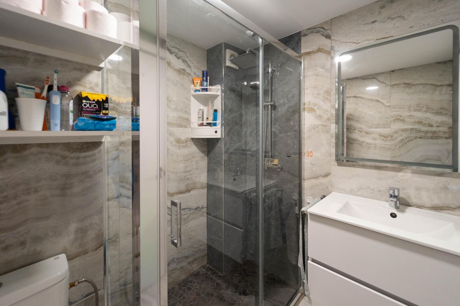 Piso de 3 habitaciones en Benidorm en venta - 250.000 € (Ref: 9784991)