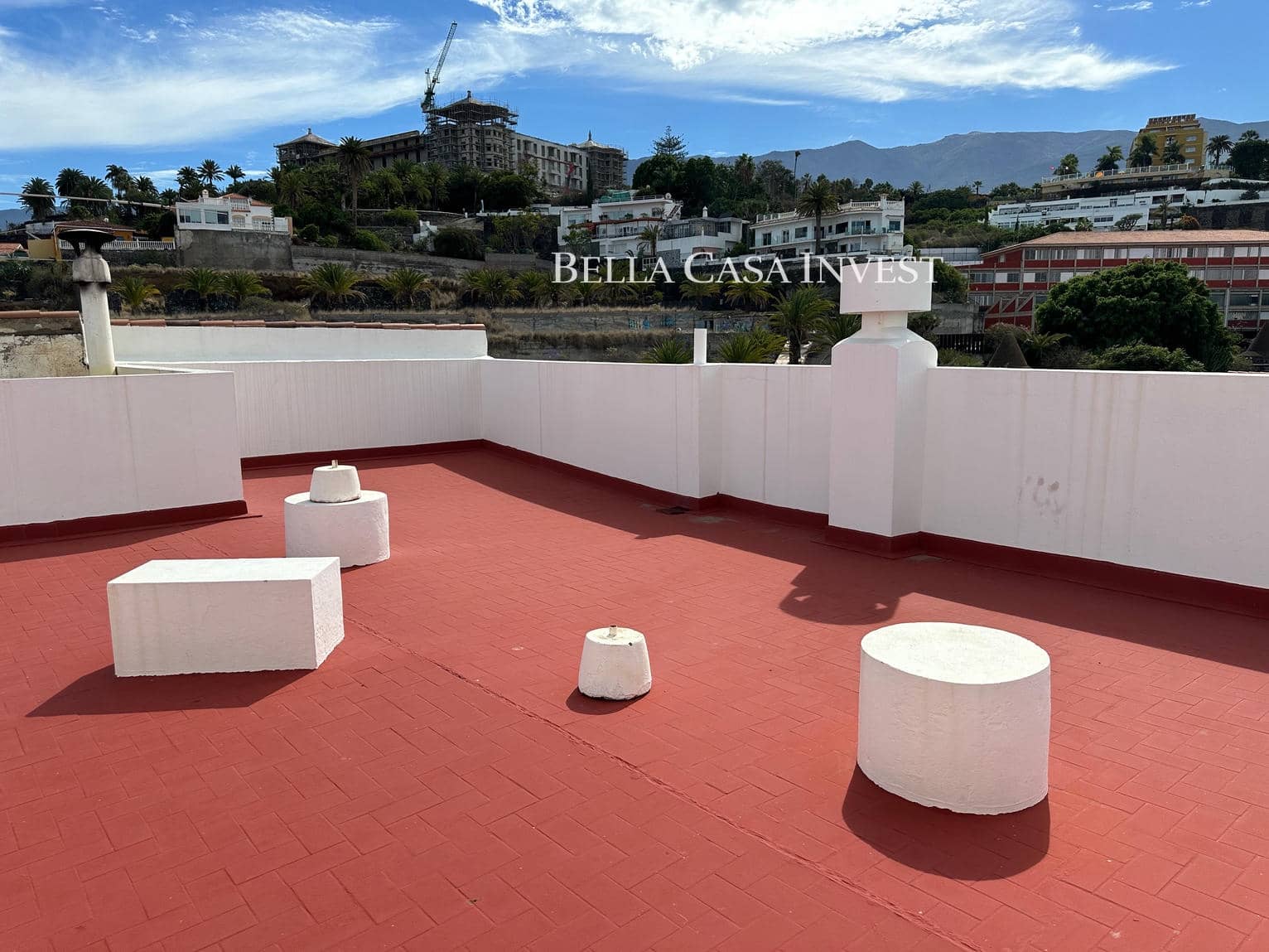 20 soveværelse Erhverv til salg i Puerto de la Cruz - € 1.500.000 (Ref: 8585772)