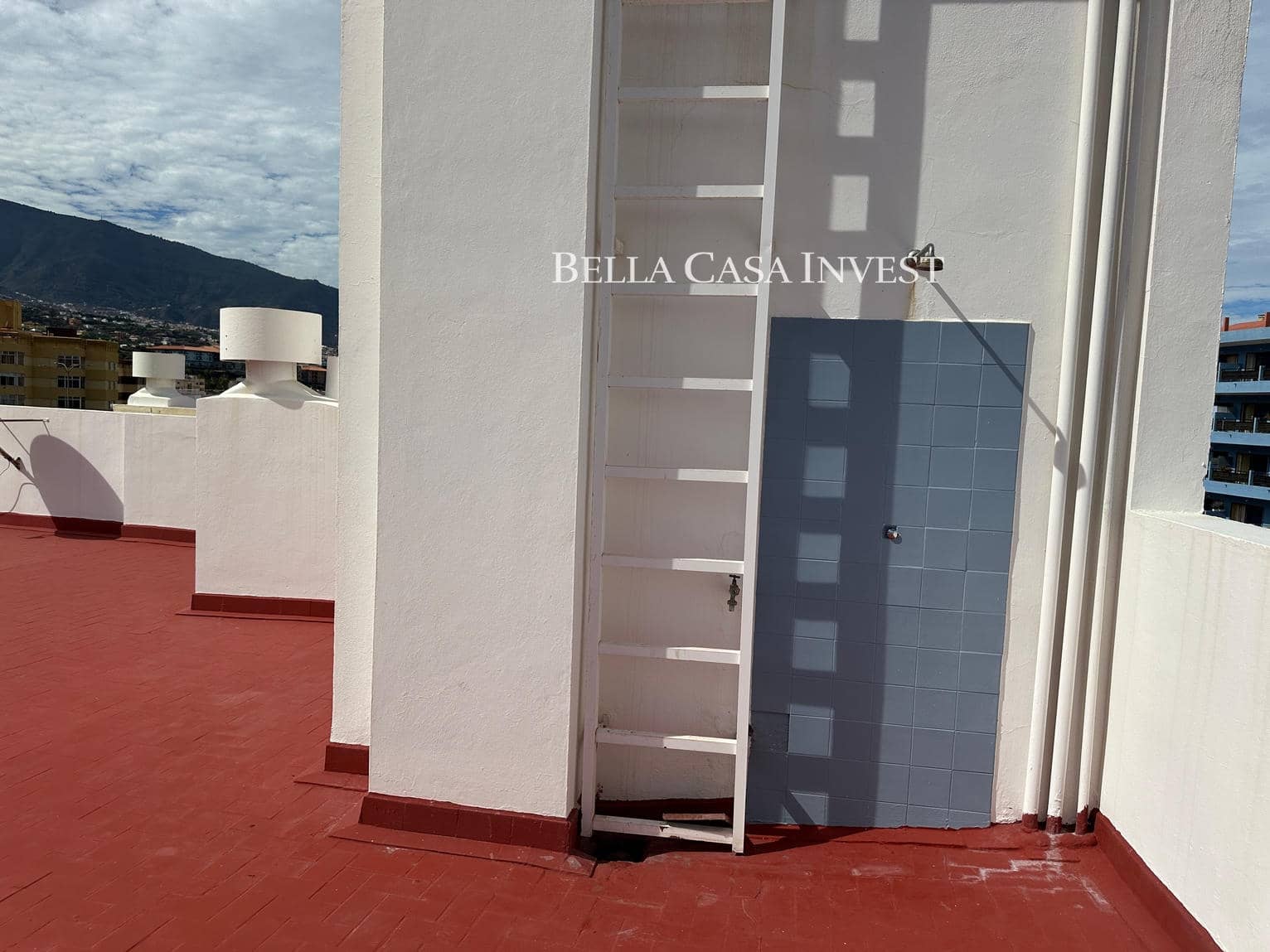 20 soveværelse Erhverv til salg i Puerto de la Cruz - € 1.500.000 (Ref: 8585772)