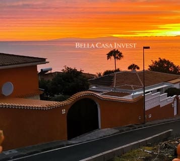 4 slaapkamer Villa te koop in El Sauzal met garage - € 650.000 (Ref: 8640207)