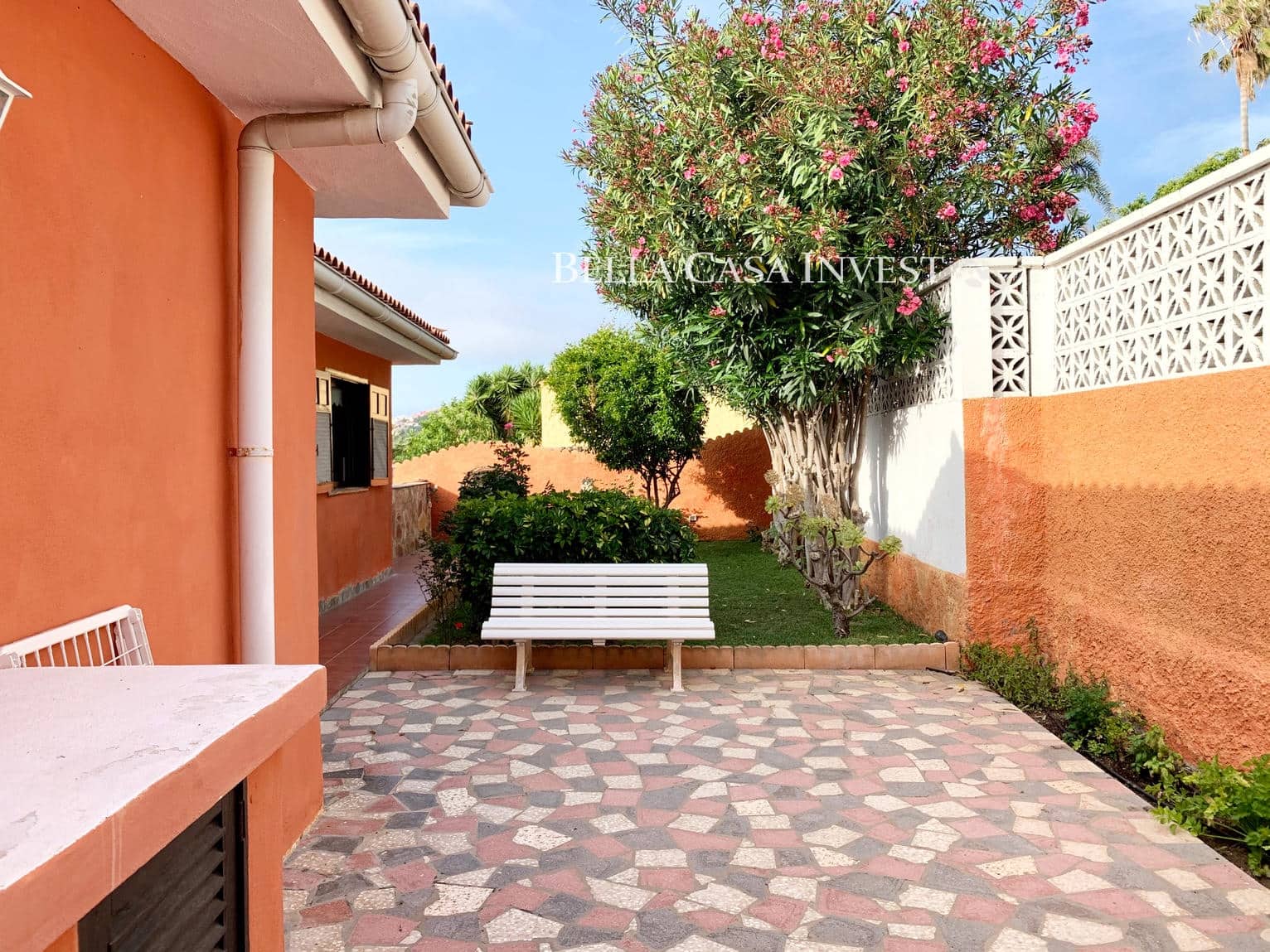 4 slaapkamer Villa te koop in El Sauzal met garage - € 650.000 (Ref: 8640207)