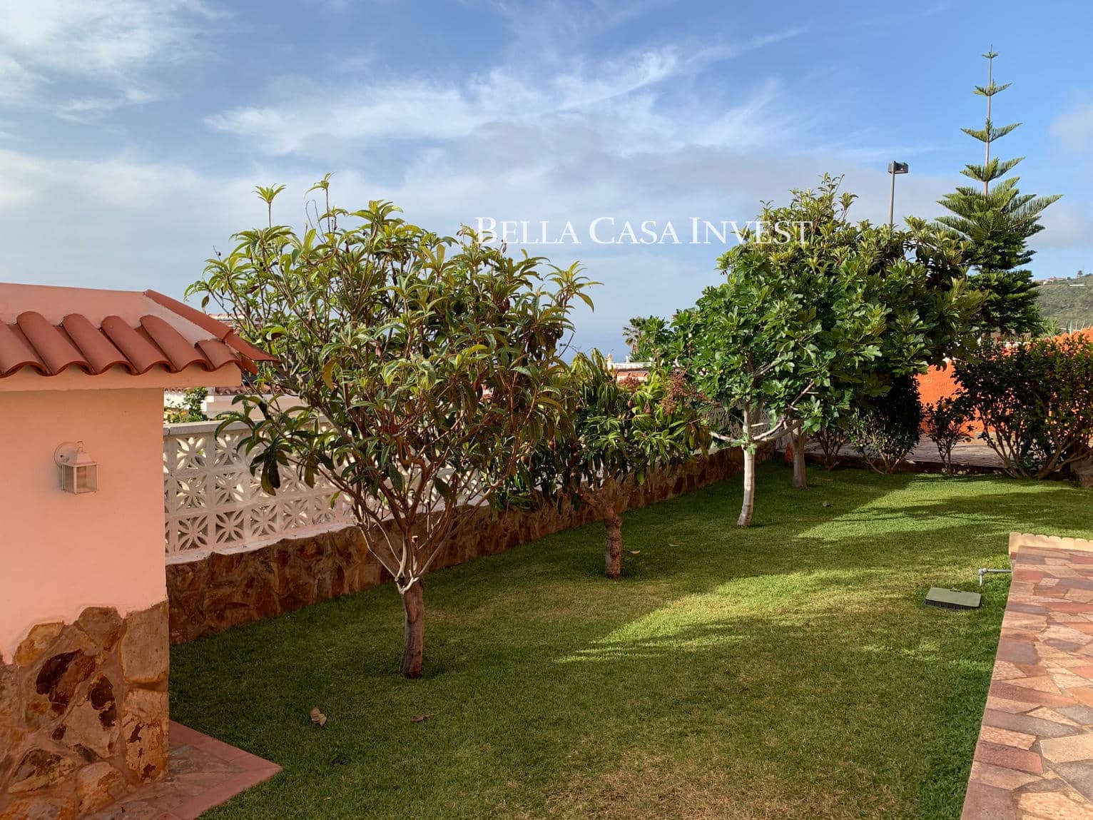 4 slaapkamer Villa te koop in El Sauzal met garage - € 650.000 (Ref: 8640207)