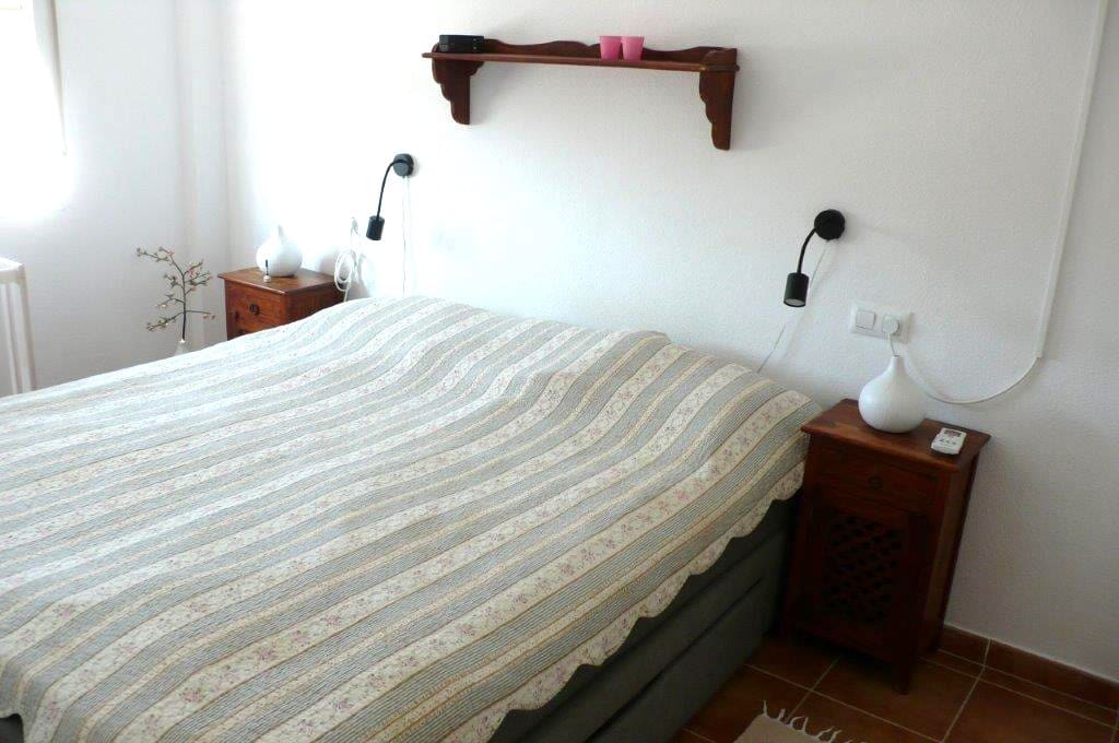 2 soveværelse Semi-Rækkehus til salg i Aguas Nuevas med swimmingpool garage - € 209.000 (Ref: 9166972)