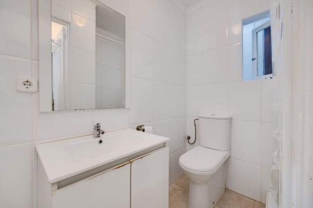 1 sovrum Semi-fristående Villa till salu i Torrevieja - 89 969 € (Ref: 9376483)