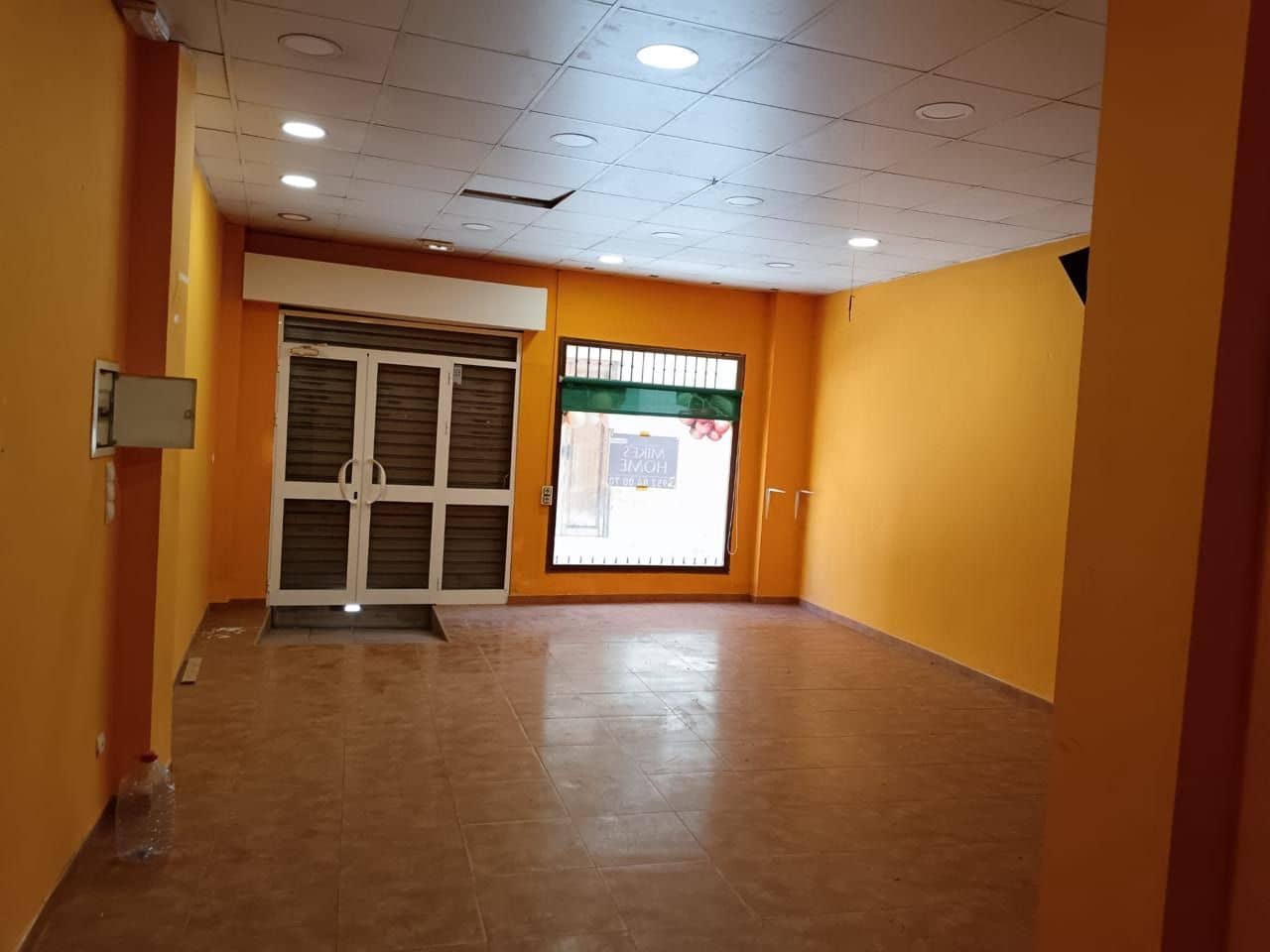 Commercial for rent in Antequera - € 350 (Ref: 10123373)