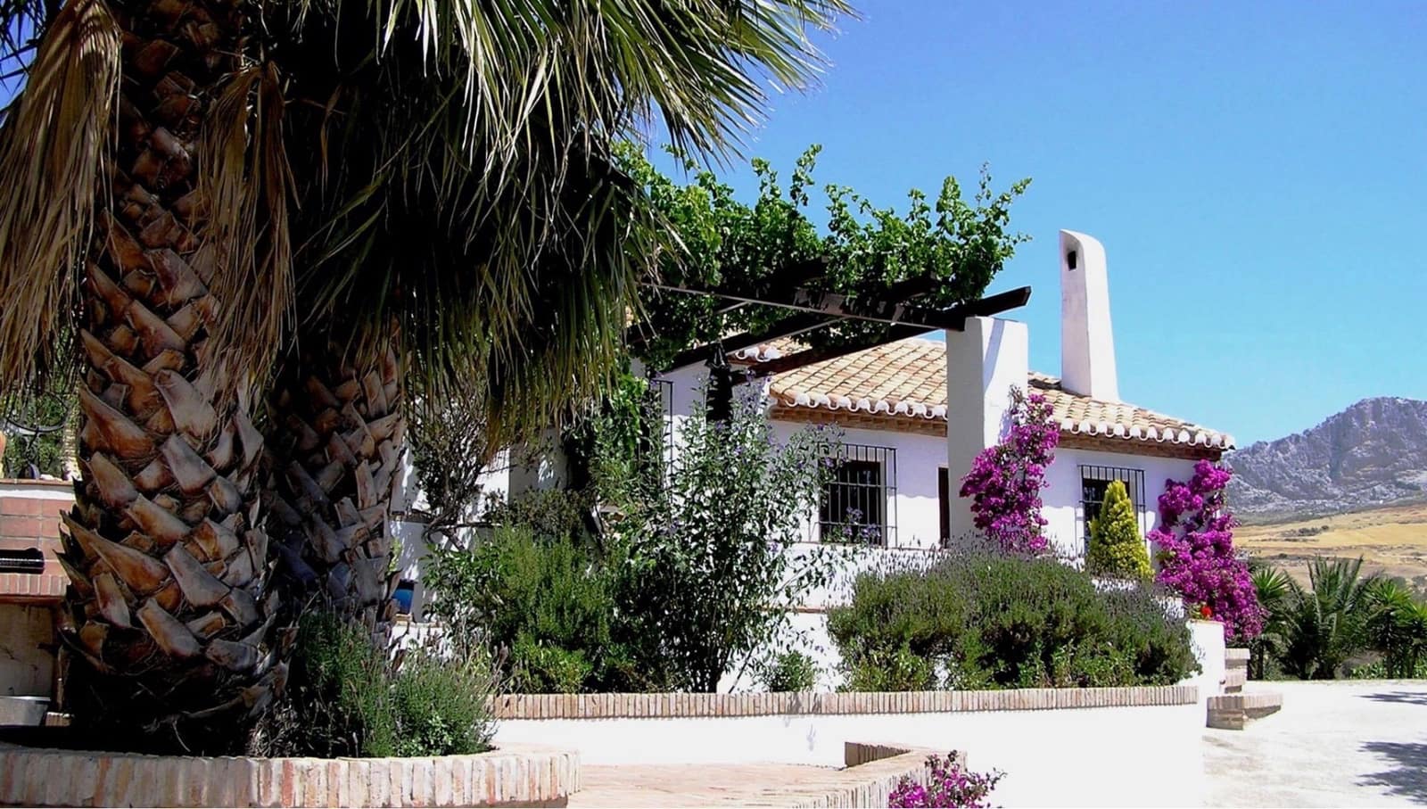 Finca/Country House for sale in Antequera with pool garage - € 800,000 (Ref: 10157181)