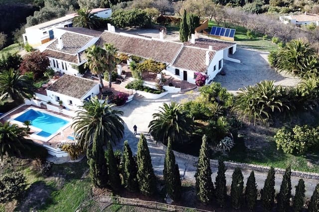 Quinta/Casa Rural para venda em Antequera com piscina garagem - 800 000 € (Ref: 10157181)