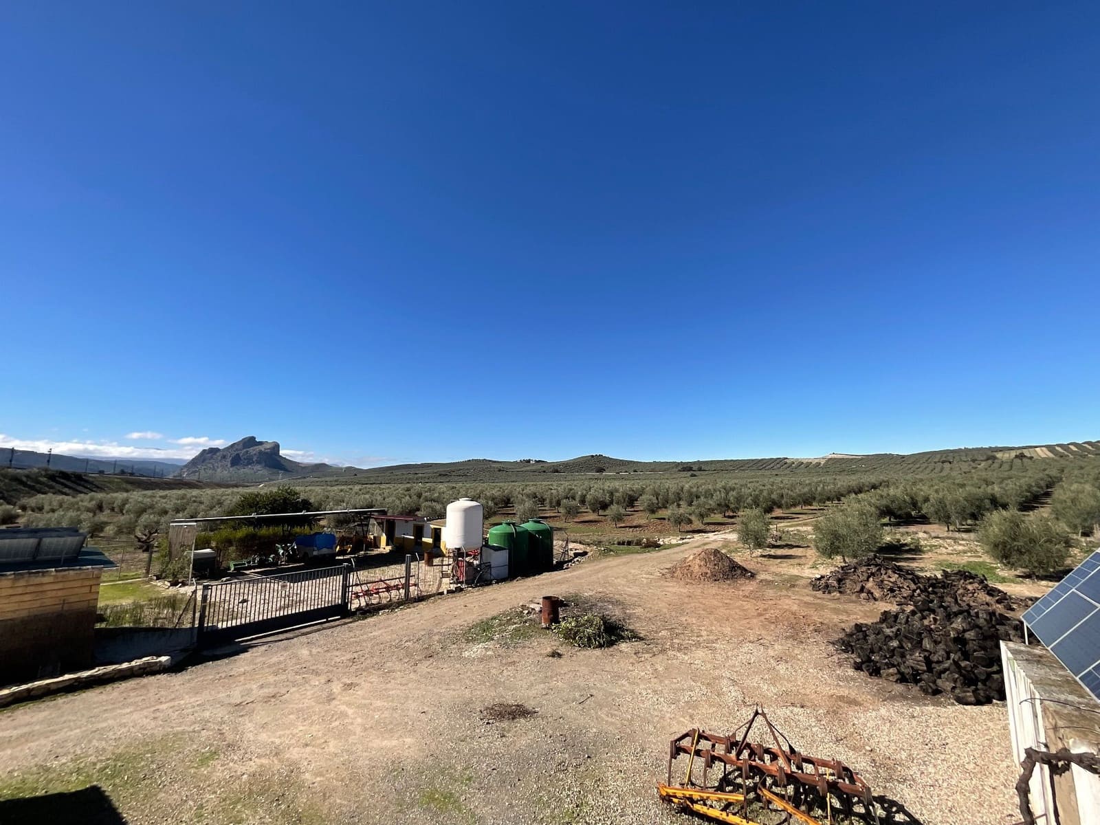 2 chambre Finca/Maison de Campagne à vendre à Antequera avec piscine garage - 350 000 € (Ref: 10179784)