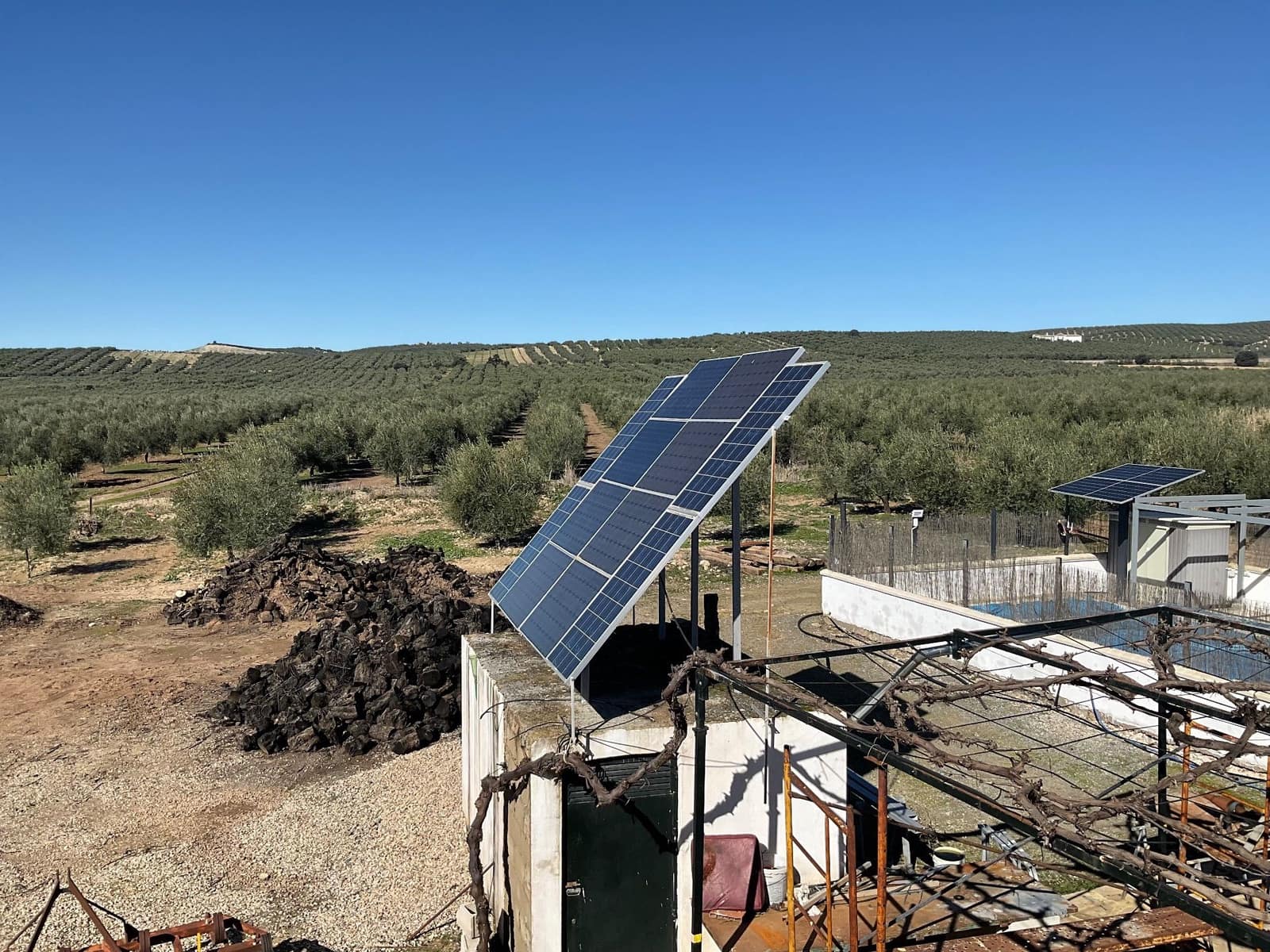 2 chambre Finca/Maison de Campagne à vendre à Antequera avec piscine garage - 350 000 € (Ref: 10179784)
