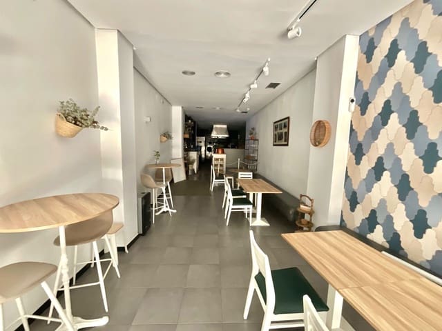 Commercieel te huur in Antequera - € 1.000 (Ref: 10184142)