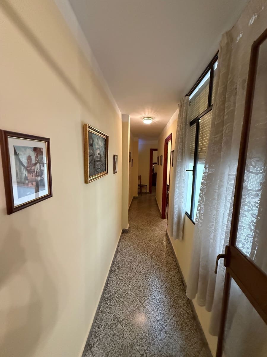 9 soveværelse Villa til salg i Antequera - € 299.000 (Ref: 9036334)