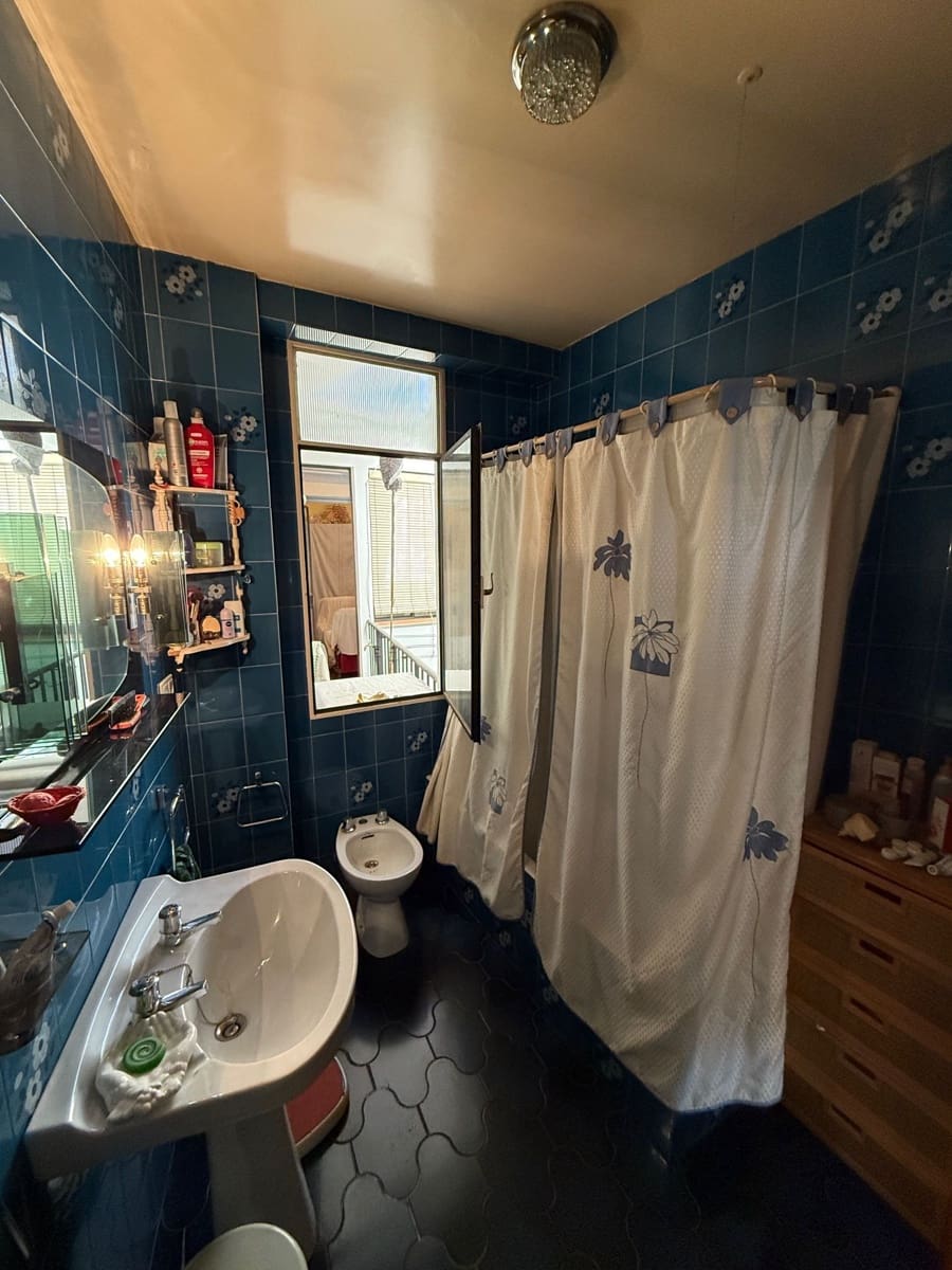 9 soveværelse Villa til salg i Antequera - € 299.000 (Ref: 9036334)