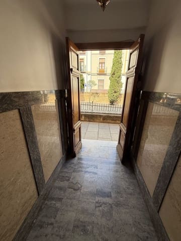 9 soveværelse Villa til salg i Antequera - € 299.000 (Ref: 9036334)