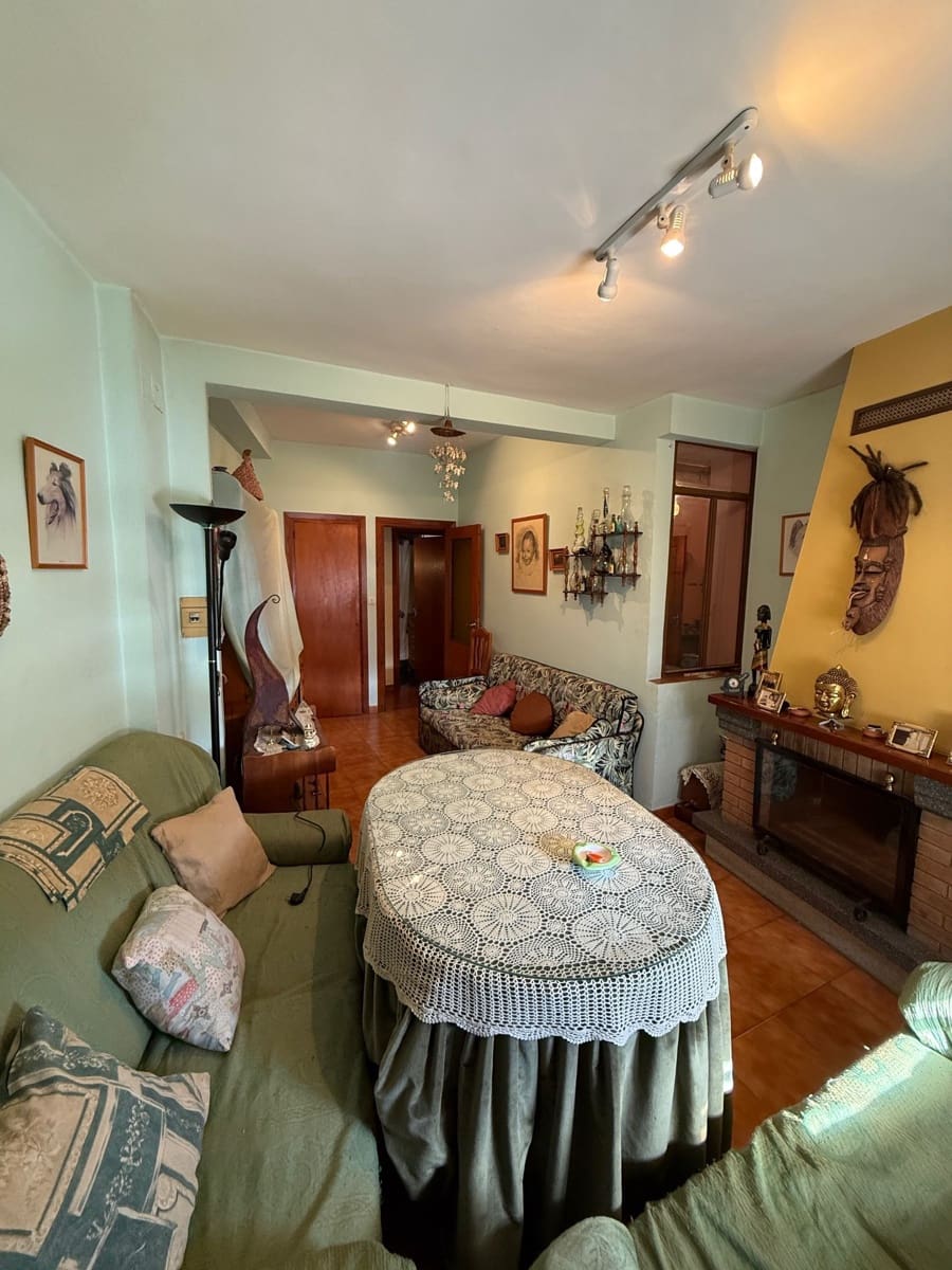 9 soveværelse Villa til salg i Antequera - € 299.000 (Ref: 9036334)