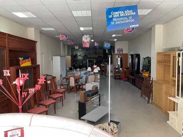 Commerciale da affittare in Antequera - 1.700 € (Rif: 9036336)