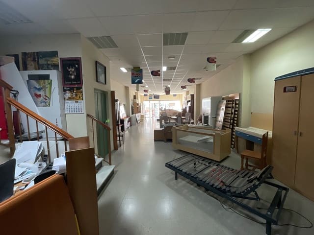 Commerciale da affittare in Antequera - 1.700 € (Rif: 9036336)