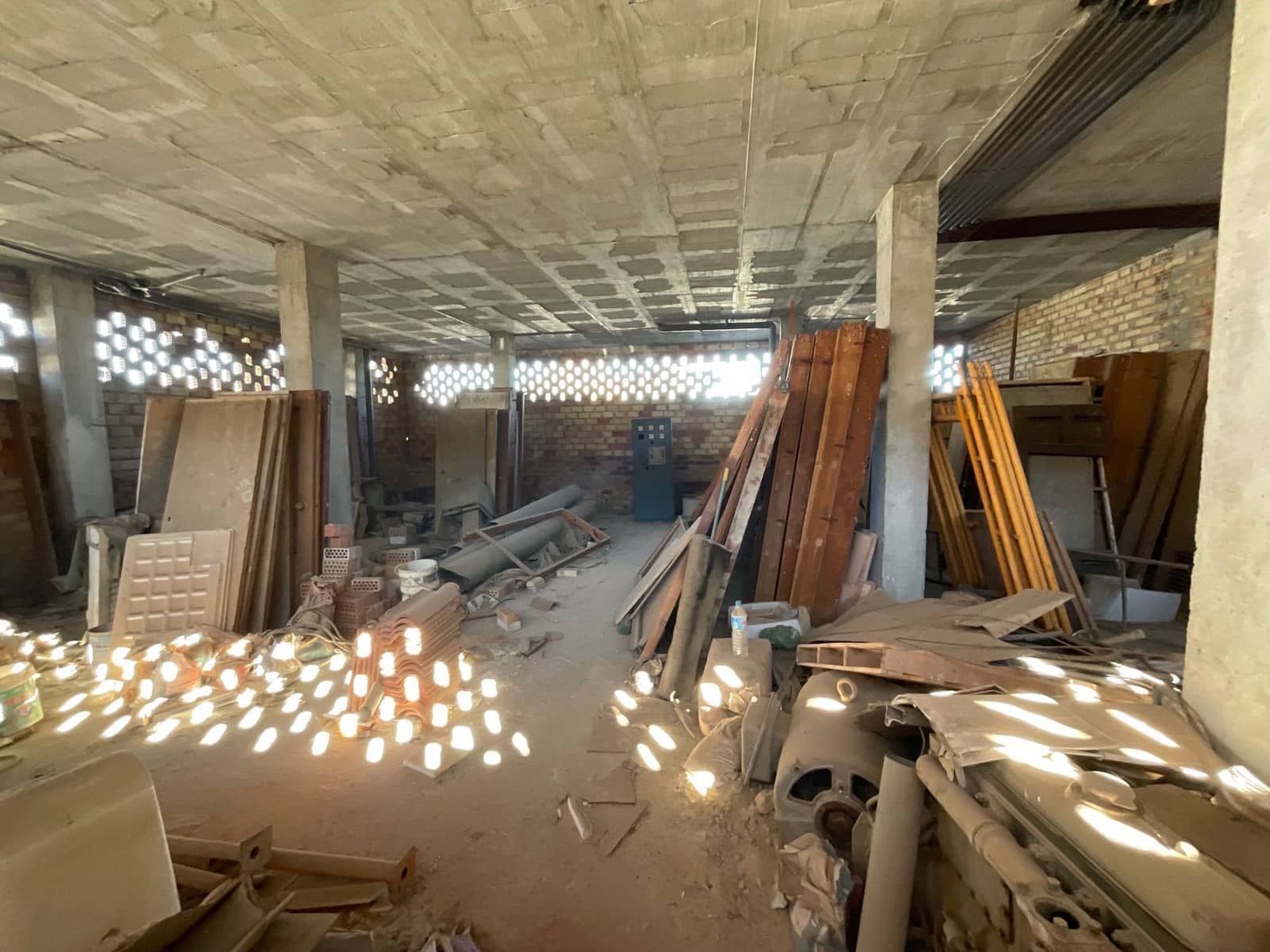 Erhverv til salg i Antequera - € 130.000 (Ref: 9036344)