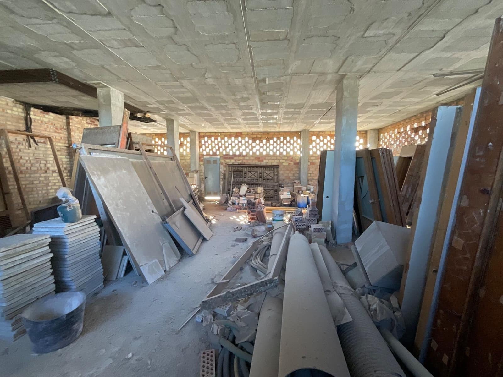 Erhverv til salg i Antequera - € 130.000 (Ref: 9036344)