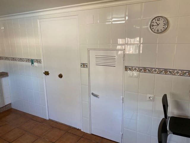 Villa til salg i Teba med swimmingpool garage - € 307.500 (Ref: 9036348)