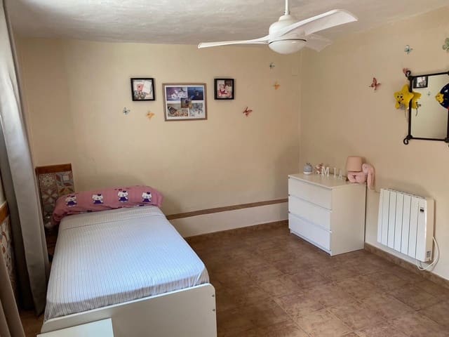 Villa til salg i Teba med swimmingpool garage - € 307.500 (Ref: 9036348)