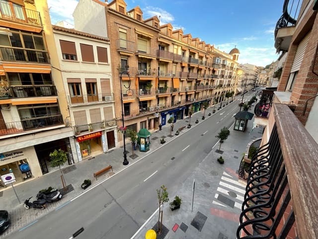 3 slaapkamer Flat te koop in Antequera - € 230.000 (Ref: 9036351)